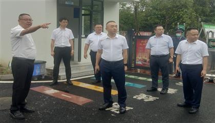 遂寧興業(yè)集團召開“問題大排查、作風大整治、工作大提升”專項行動現(xiàn)場推進會